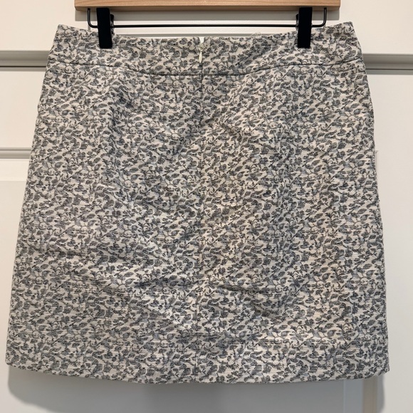 LOFT Black and White Jacquard Lined Mini Skirt - Picture 3 of 7